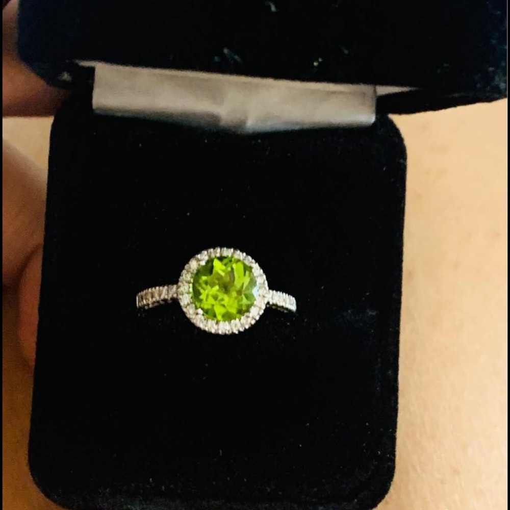 Diamond ring - Picture 2 of 6